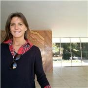 profesora en arquitectura dicta clases de matemática y dibujo tecnico